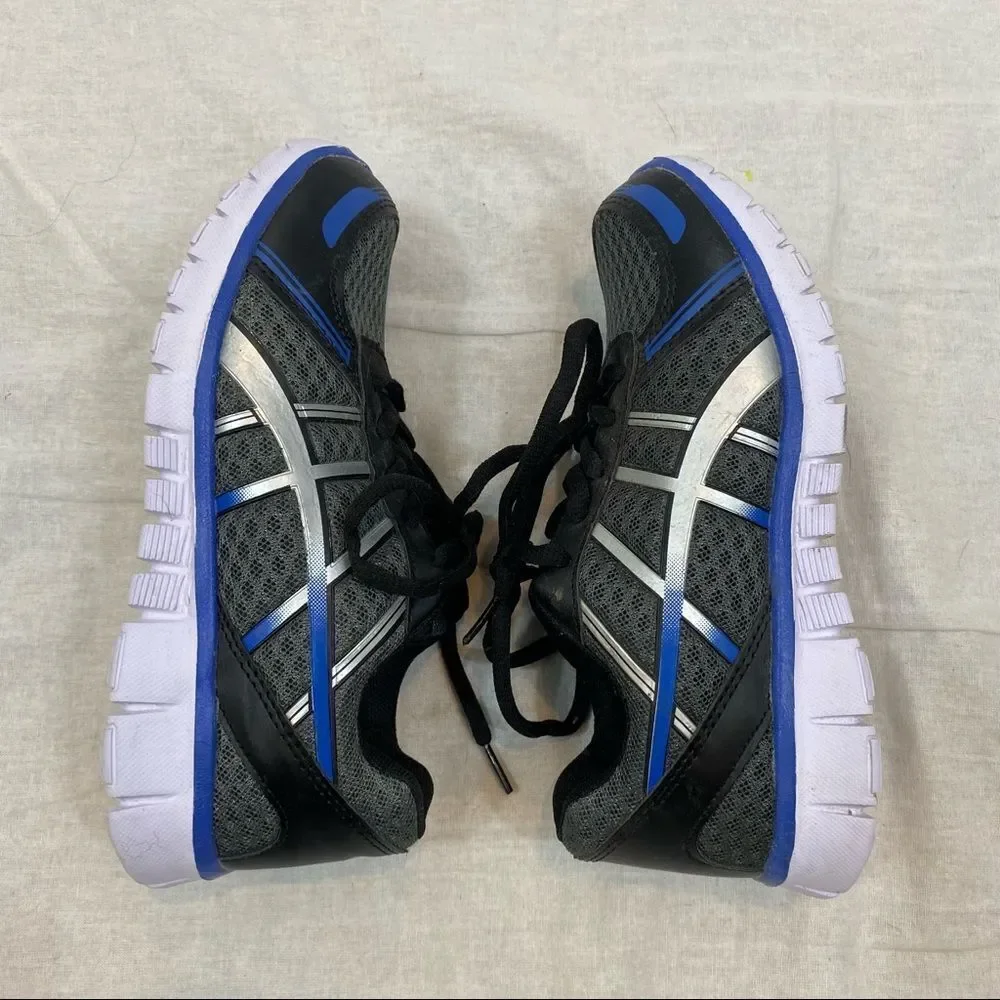 Boys Zone Pro Blue and‎ Black Sneakers Size 2